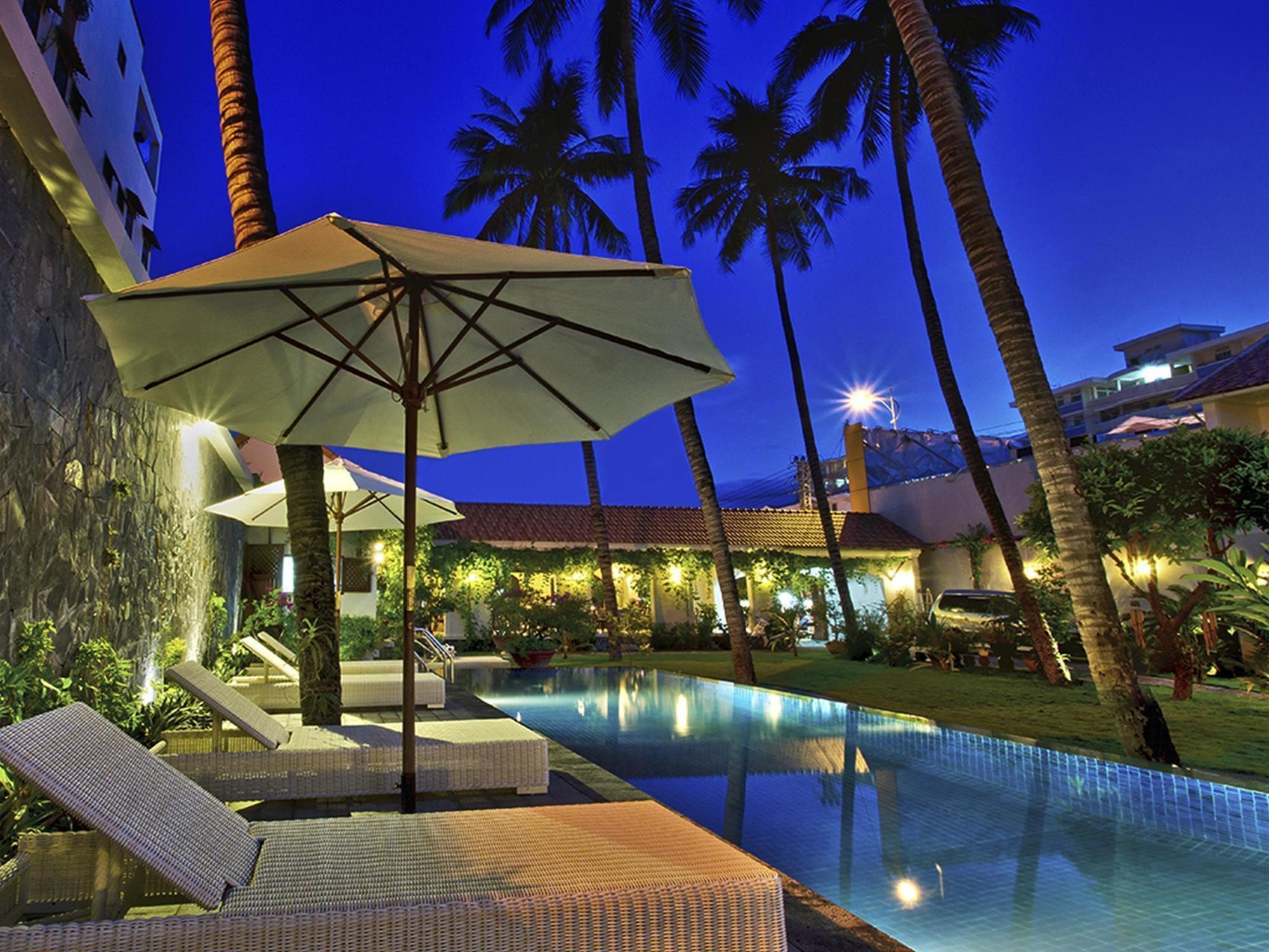 ลา ปาโลมา วิลลา Hotel ญาจาง ภายนอก รูปภาพ