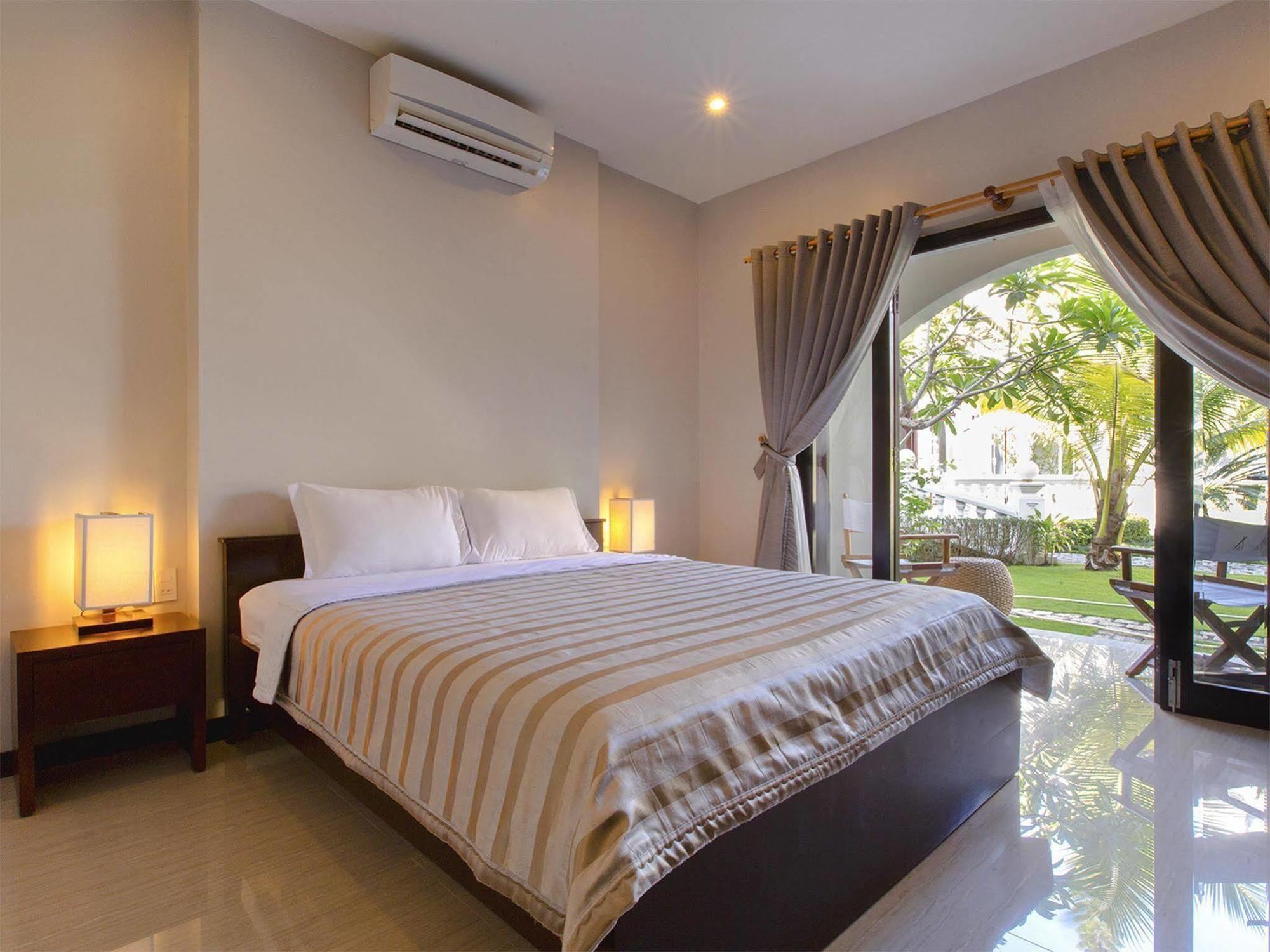 ลา ปาโลมา วิลลา Hotel ญาจาง ภายนอก รูปภาพ